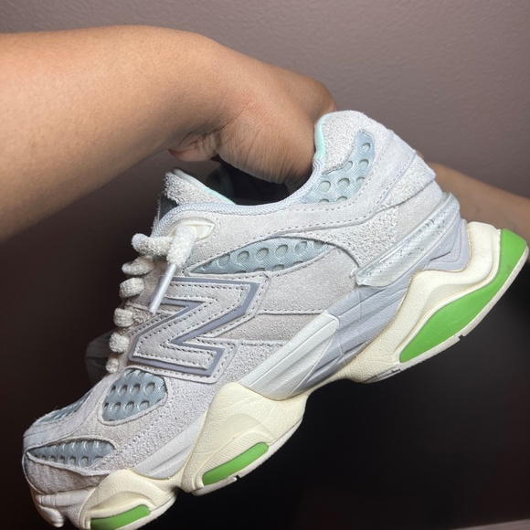 New Balances - Picture 4 of 6